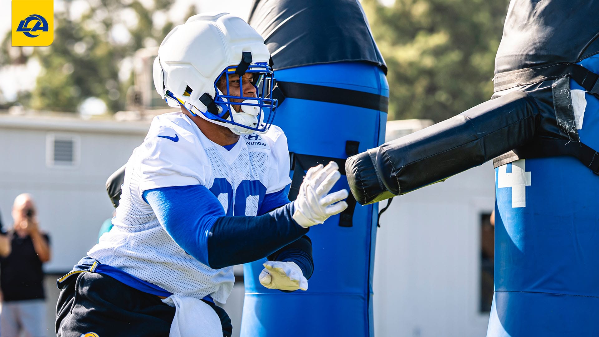 Aaron Donald ends retirement, rejoins Rams on one-year deal ahead of Netflix Melbourne opener