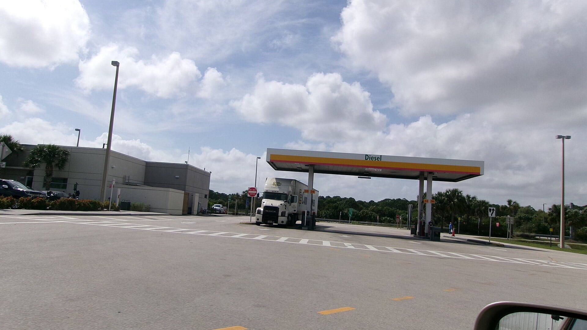 U.S. diesel hits all-time AAA record of $6.06 a gallon