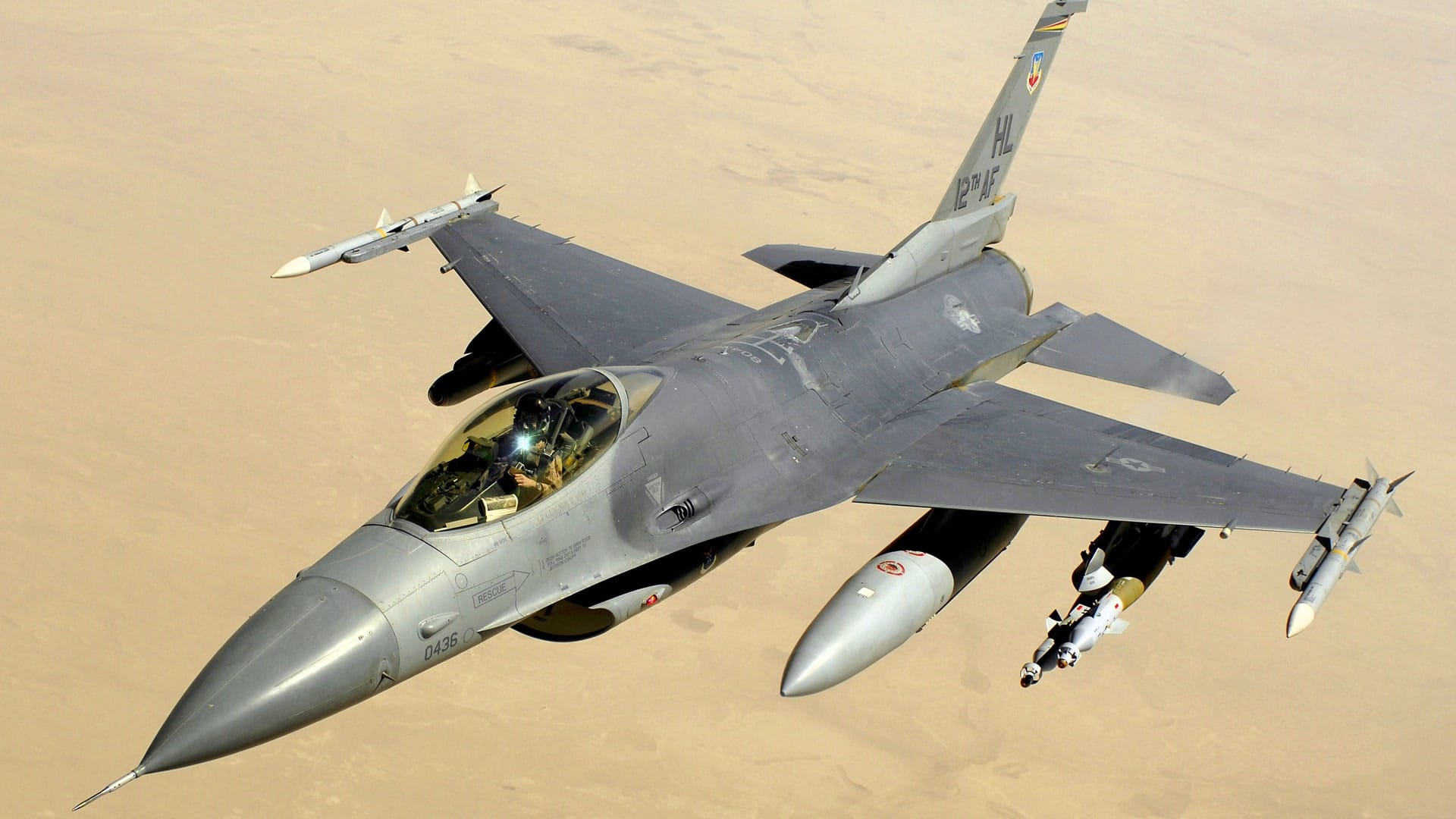Texas ANG F-16 crashes in northern Michigan; pilot ejects, area evacuated