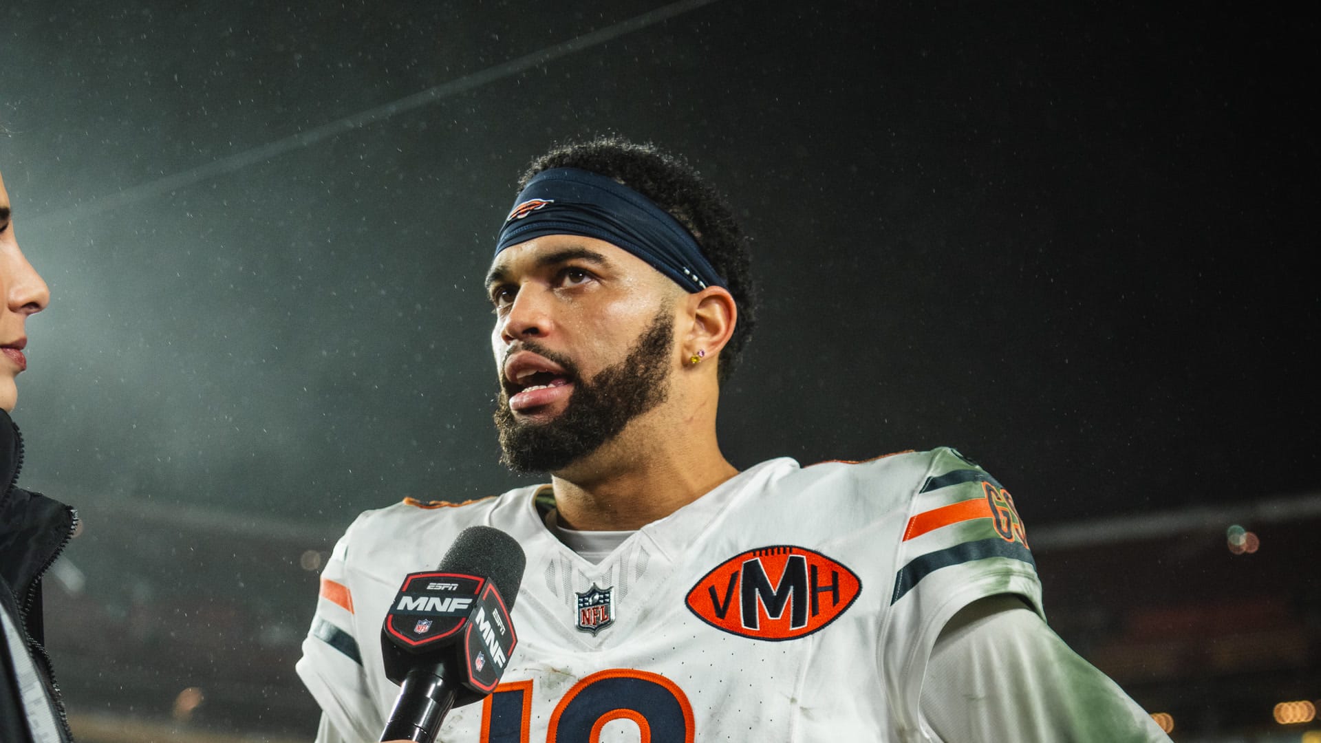 Bears QB Caleb Williams ruled out with right hamstring injury vs. Vikings