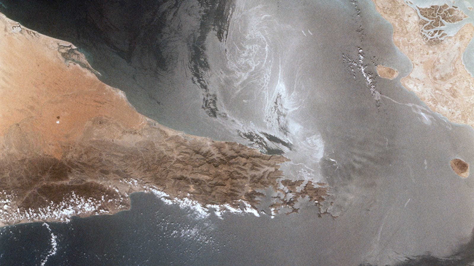 Iran claims Hormuz underwater drone grab; CENTCOM calls it a defective older model