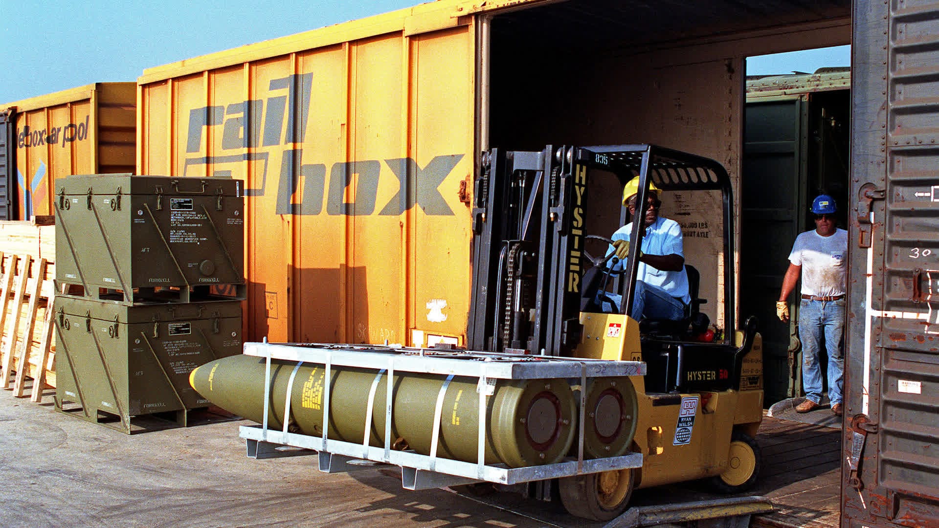 Trump admin plans $2.8B Israel munitions sale with 40,000 heavy bombs