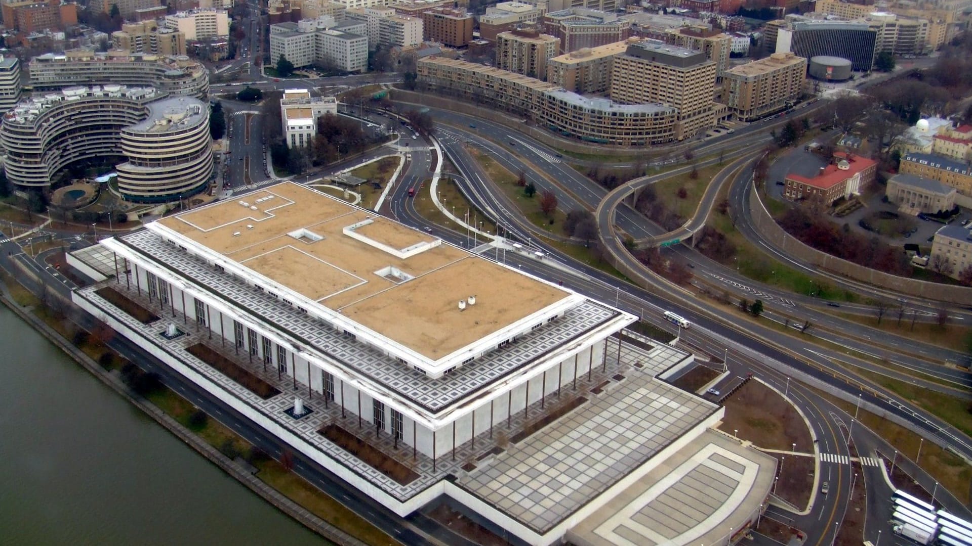 Kennedy Center foyer ceiling collapses; board cites ‘decades of neglect’ in push to close