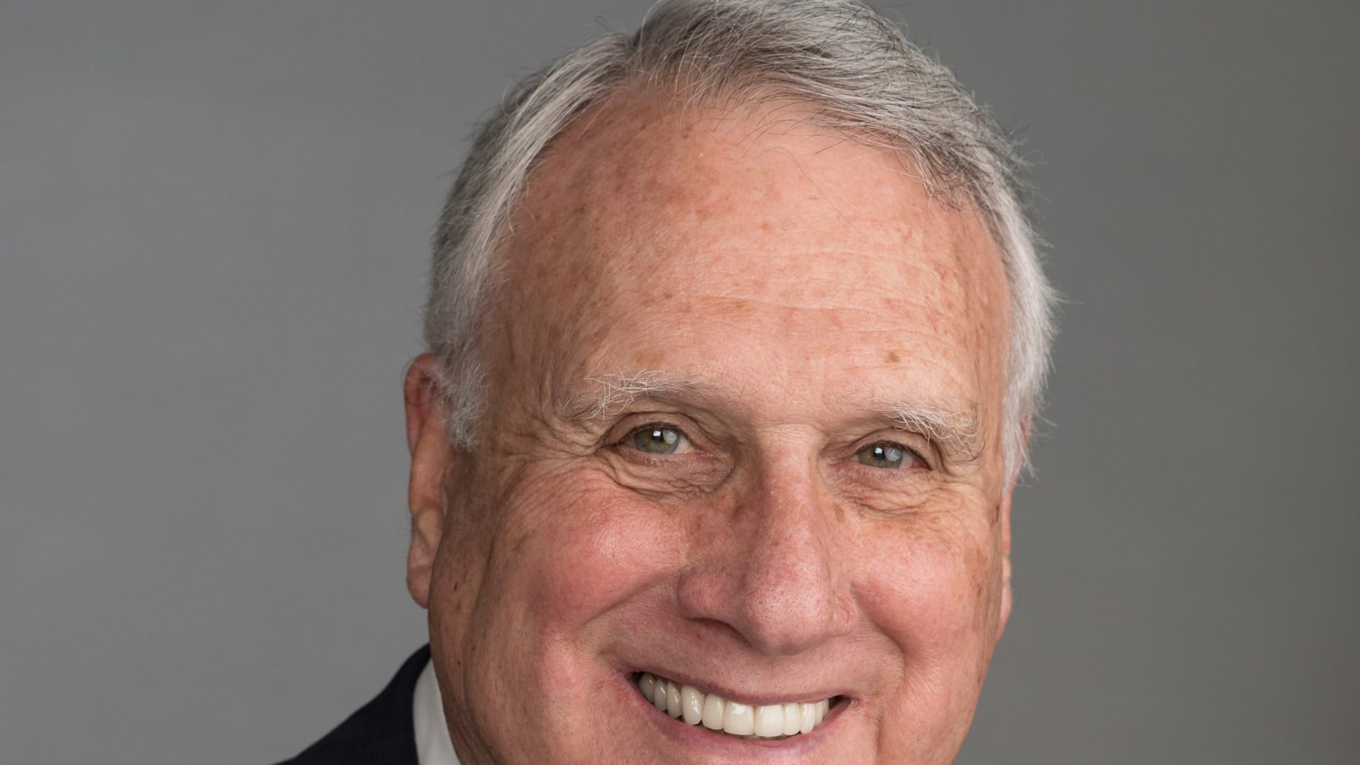 Former Arizona Sen. Jon Kyl dies at 84 after neurological disease
