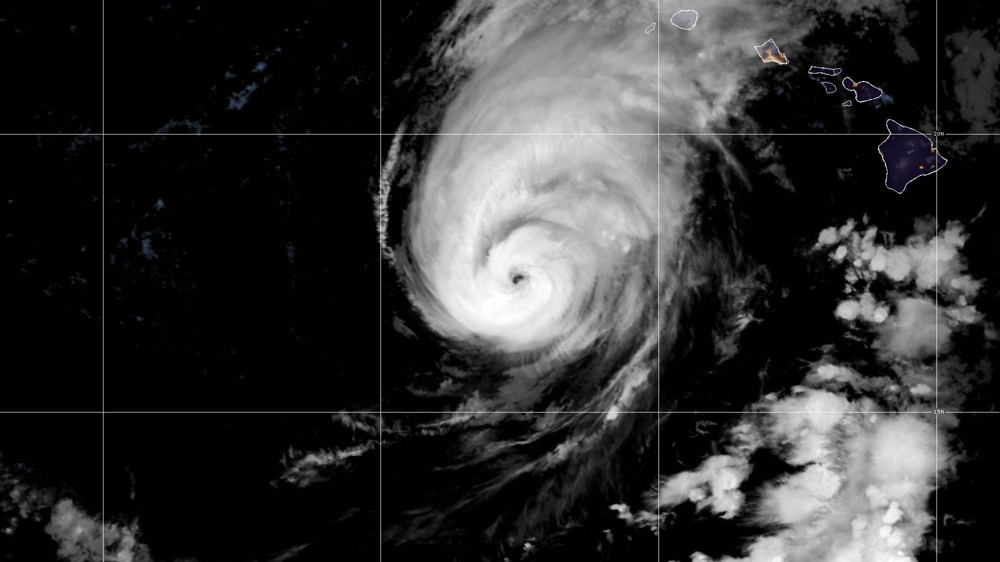 Tropical Storm Watch for Oahu as Cat 3 Hurricane Lowell tracks farther east