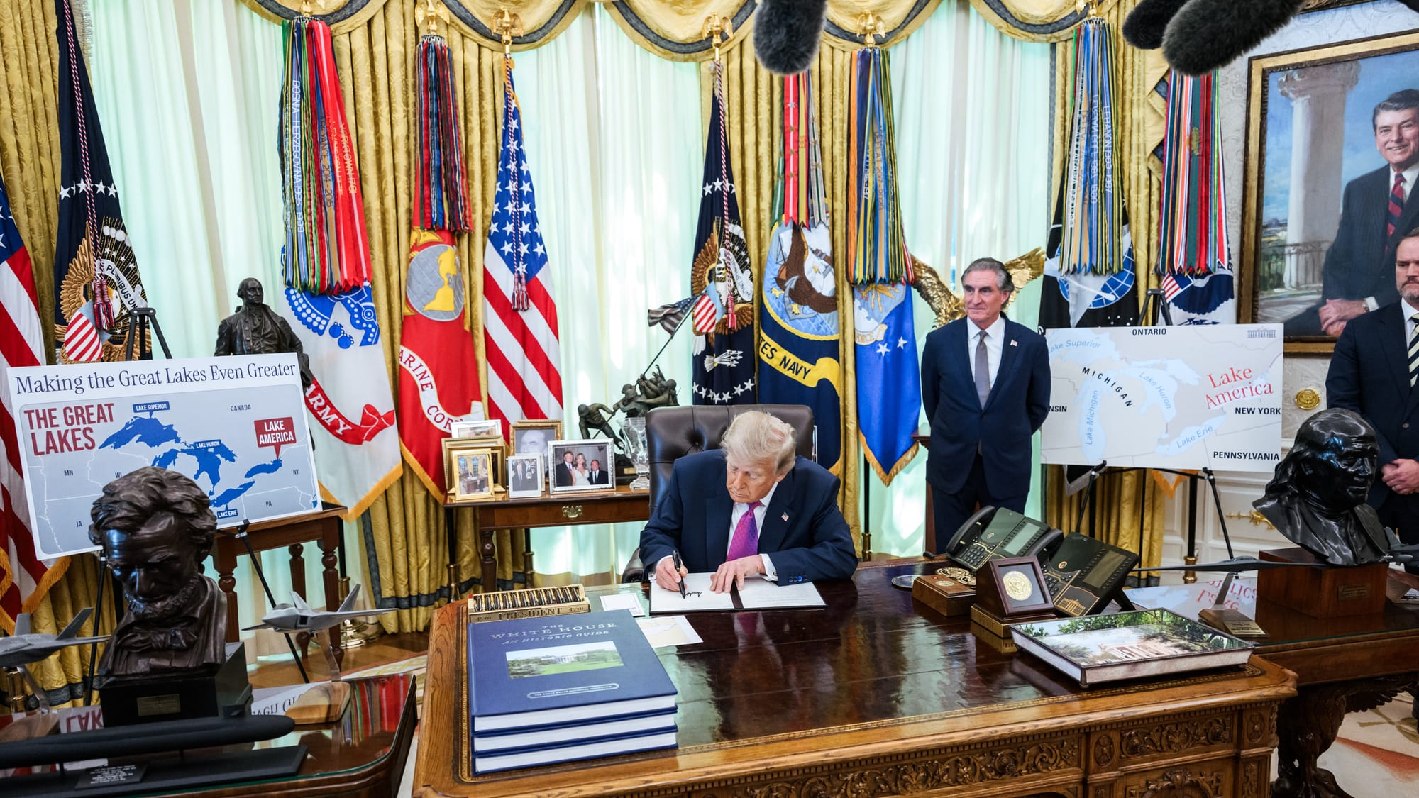 Trump renames Lake Ontario as Lake America on U.S. federal maps